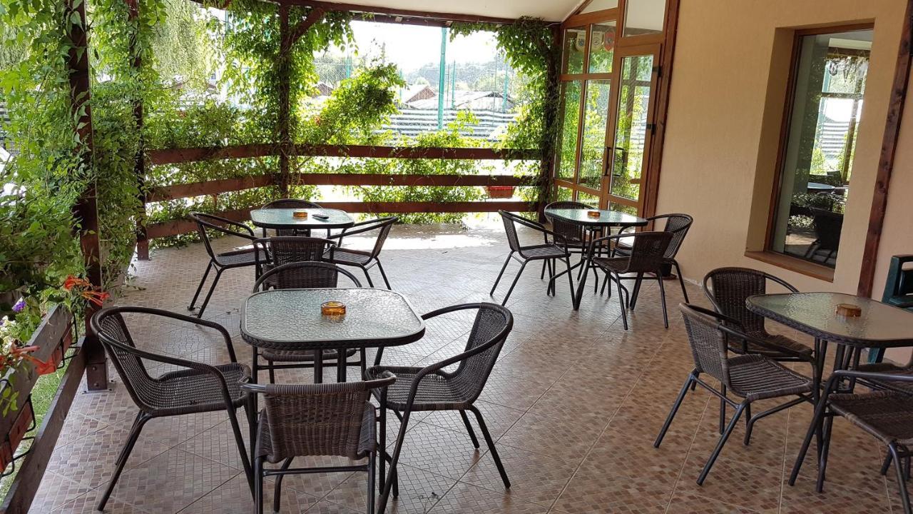 Hostel Horia Plopeni 外观 照片